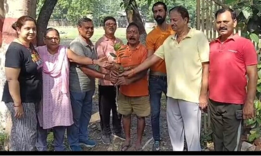 दुर्गा पूजा और बालिका दिवस पर पर्यावरण भारती ने किया वृक्षारोपण, प्रकृति संरक्षण का दिया संदेश