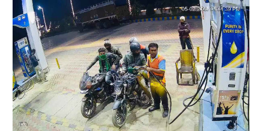 हथियारबंद अपराधियों ने नोजलमैन से लूटी बैग, तेजस्वी ने मुख्यमंत्री पर साधा निशाना