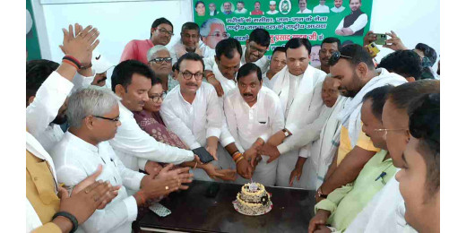 हर्षोल्लास से मनाया गया लालू प्रसाद यादव का 77वां जन्मदिन