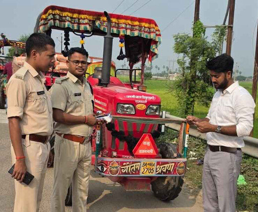 हेलमेट नहीं पहनने और यातायात नियमों की अनदेखी पर सख्ती, 11 चालकों पर कार्यवाही 