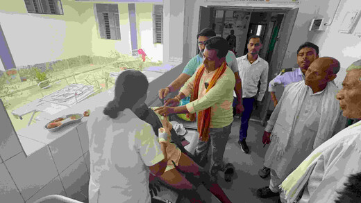 लखीसराय में भीषण सड़क दुर्घटना, भाजपा कार्यकर्ताओं की तत्परता से बचीं 7 जिंदगियाँ