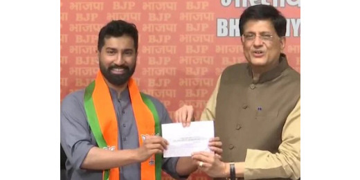 कांग्रेस के दिग्गज नेता एके एंटनी के बेटे भाजपा में हुए शामिल