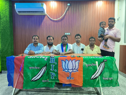मांडू में आजसू-भाजपा की संयुक्त बैठक, जनसंपर्क कार्यक्रम के रूट चार्ट पर चर्चा
