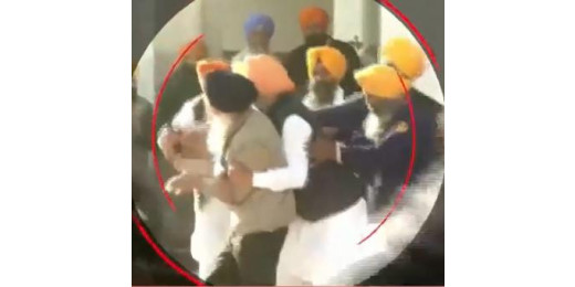 सुखबीर सिंह बादल पर हुआ जानलेवा हमला, स्वर्ण मंदिर परिसर में चली गोली
