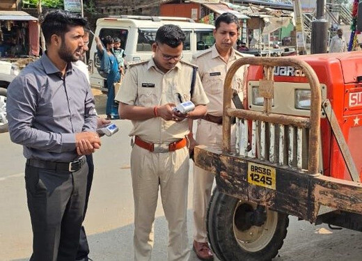 लखीसराय में यातायात नियमों की अनदेखी पर चला डंडा, 24 वाहनों से 67 हजार जुर्माना वसूला
