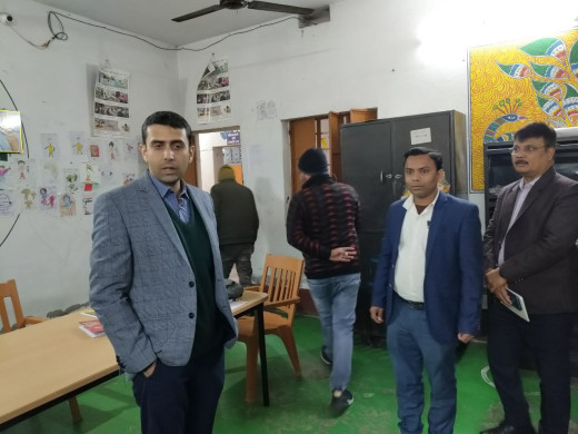 जिलाधिकारी ने बाल गृह का किया निरीक्षण 