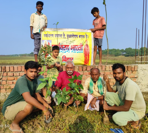 राष्ट्रीय एकता दिवस और दीपावली पर पर्यावरण भारती का वृक्षारोपण अभियान