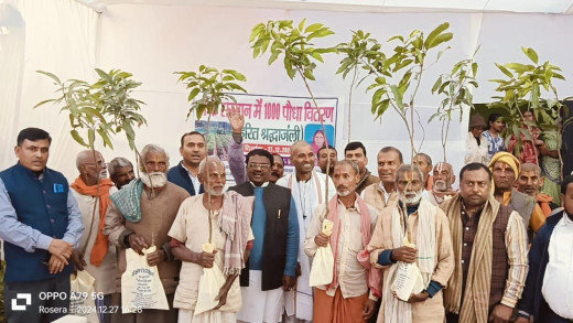 ऑक्सीजन मैन राजेश सुमन ने अपनी मां को दी हरित श्रद्धांजलि 