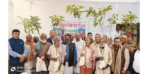 ऑक्सीजन मैन राजेश सुमन ने अपनी मां को दी हरित श्रद्धांजलि