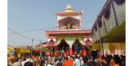 अमरपुर में दो दिवसीय काली पूजा में उमड़ रही भीड़