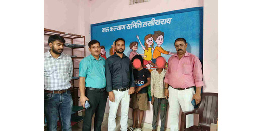 लखीसराय में धावा दल का एक्शन: दो दुकानों में छापेमारी कर दो बाल श्रमिकों को कराया मुक्त
