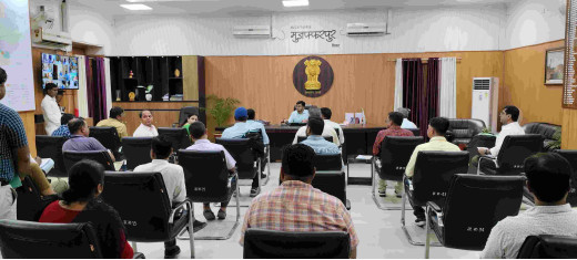 जिलाधिकारी की अध्यक्षता में एईएस जिला स्तरीय समन्वय समिति की बैठक