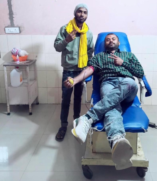 ब्रदरहुड टीम ने रक्तदान कर एक बुजुर्ग की बचाई जान 