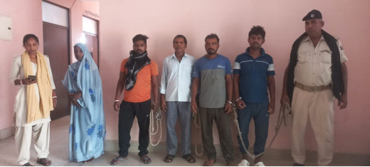 अवैध शराब मामले में एक महिला सहित चार धंधेबाज गिरफ्तार 