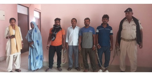 अवैध शराब मामले में एक महिला सहित चार धंधेबाज गिरफ्तार