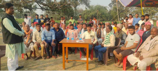 मड़वन में पूर्व मंत्री अजीत कुमार ने ग्रामीणों से की मुलाकात, अन्याय के खिलाफ संघर्ष का किया आह्वान