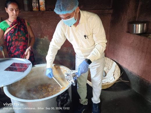 पीएम पोषण योजना : विद्यालयों में मध्याह्न भोजन की गुणवत्ता जांचने के लिए नमूना परीक्षण शुरू
