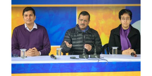 मोदी के तंज पर केजरीवाल का पलटवार, कहा काम की राजनीति करता हूं