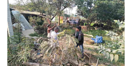 लालबाबू पाण्डेय ने अवैध निर्माण रोकने हेतु थाने में लगाई गुहार