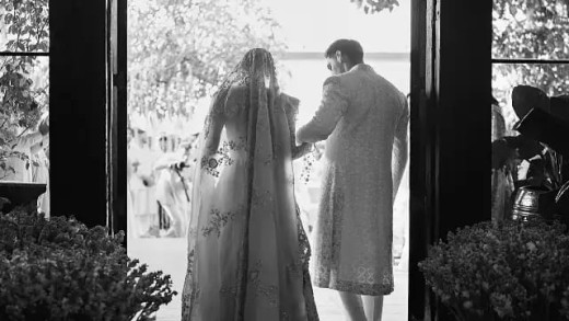 अथिया शेट्टी ने शेयर की अपनी शादी की अनदेखी तस्वीर