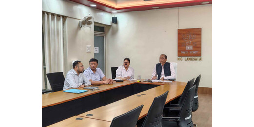 एनएच-33 फोर लेन परियोजना की समीक्षा बैठक, भूमि अधिग्रहण और निर्माण कार्यों का आकलन
