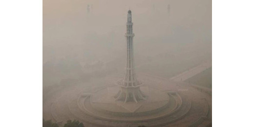 लाहौर बना दुनिया का सबसे प्रदूषित शहर, AQI 1900 तक पहुंचा
