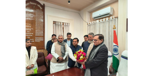 एमएलसी बंशीधर ब्रजवासी ने किया शपथ ग्रहण