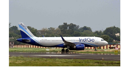 इंडिगो पर डीजीसीए का बड़ा एक्शन : चार फ्लाइट निरीक्षक निकाले, CEO को दोबारा समन