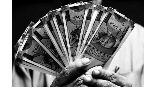 भारत में कैश लेन देन पर सख्त इनकम टैक्स नियम, ₹10,000 से ऊपर के ट्रांजैक्शन पर पेनल्टी की संभावना