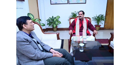 गोपाल जी ठाकुर व छत्रसाल सिंह ने रेल परियोजनाओं पर की चर्चा
