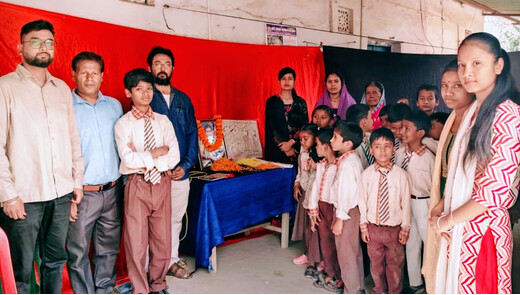 मालीघाट में पुरखा पुरनिया संवाद कार्यक्रम, शिक्षिका संगीता चैनपुरी की स्मृति में सम्मान समारोह