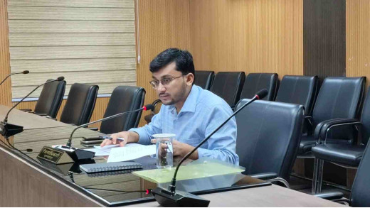 प्रोजेक्ट मॉनिटरिंग ग्रुप की बैठक में विकास कार्यों में तेजी लाने का निर्देश