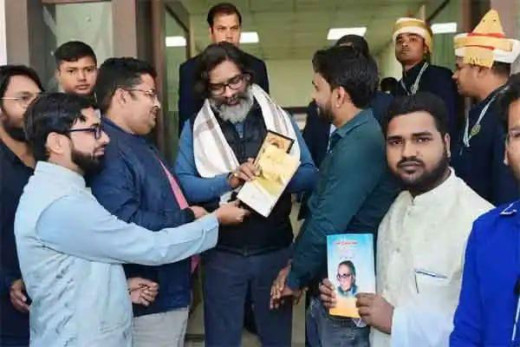 अंजुमन फरोगे उर्दू झारखंड के प्रतिनिधिमंडल ने मुख्यमंत्री हेमंत सोरेन से की मुलाकात