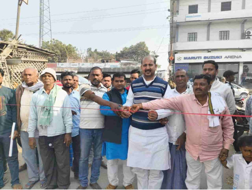 विधायक शाहीन ने किया दो सड़कों का उद्घाटन