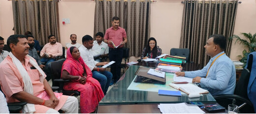 लखीसराय में पंचायत सरकार भवन निर्माण की समीक्षा, डीएम ने भूमि उपलब्ध कराने के दिए निर्देश