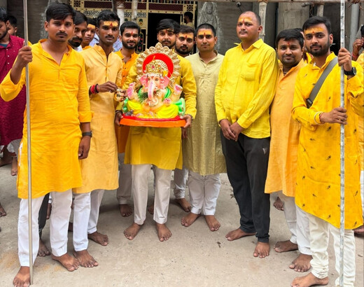 मोतीपुर में धूमधाम से मनाया जा रहा गणेश पूजा उत्सव