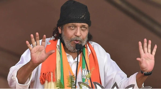 भाजपा नेता और अभिनेता मिथुन चक्रवर्ती बहरागोड़ा पहुंचे, चुनावी प्रचार के लिए करेंगे जनसभा और रोड शो 