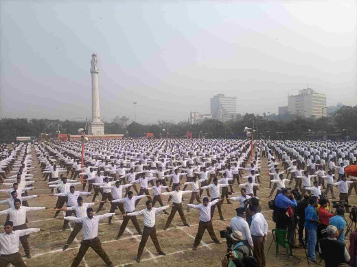 वैभवशाली भारत निर्माण के लिए नेताजी का जीवन आदर्श उदाहरण : डॉ. मोहन भागवत