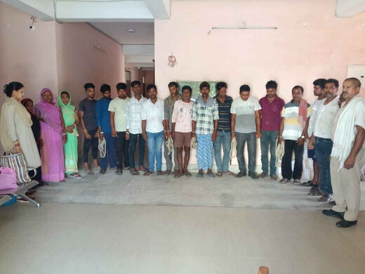 लखीसराय में मद्य निषेध विभाग की बड़ी कार्रवाई, 18 लोग गिरफ्तार 