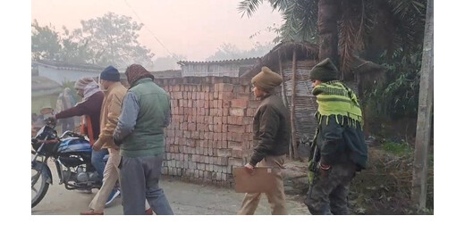 मुजफ्फरपुर : पिता ने 5 बच्चों के साथ लगाई फांसी, चार की मौत