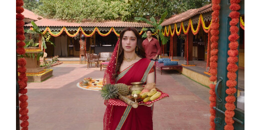 हिंदी सिनेमा में पहली बार बड़े पर्दे पर दिखी छठ की आस्था, ‘छठी मैया’ गीत ने जीता दिल