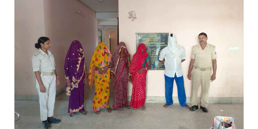 लखीसराय में मद्य निषेध पुलिस की छापेमारी, दो इलाकों से 133 लीटर शराब जब्त