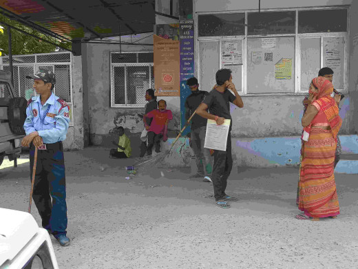 सदर अस्पताल में लापरवाही का आलम, मरीज परेशान