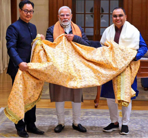 उर्स के मौके पर नरेंद्र मोदी ने अजमेर शरीफ दरगाह पर भेजी चादर