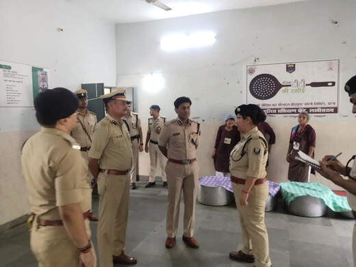 एडीजी अमित लोढ़ा ने किया पुलिस केंद्र का निरीक्षण, प्रशिक्षु जवानों का बढ़ाया मनोबल
