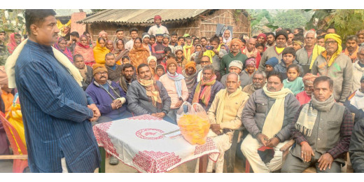 अजीत कुमार ने मड़वन में प्रशासनिक भ्रष्टाचार पर की तीखी आलोचना