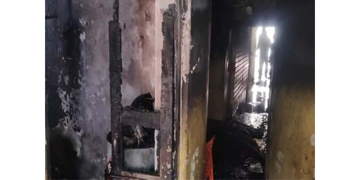 तीन मंजिला मकान में लगी भीषण आग, दो की मौत व छह जख्मी