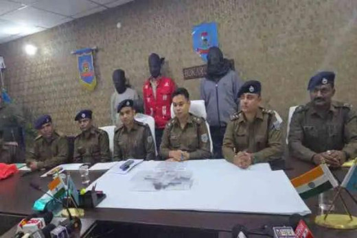 रिटायर्ड सेलकर्मी की हत्या की साजिश मामले में युवती समेत तीन गिरफ्तार