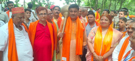 कांटी में धूमधाम से निकली शोभा यात्रा, पूर्व मंत्री अजीत कुमार बने मुख्य अतिथि