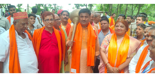 कांटी में धूमधाम से निकली शोभा यात्रा, पूर्व मंत्री अजीत कुमार बने मुख्य अतिथि